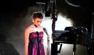 Embedded thumbnail for Elodie Siby - Miroir aux alouettes (Clip Officiel)